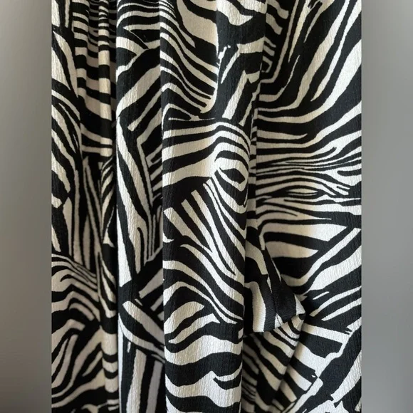 River Island Maternity Collection Zebra Print Loose Pants - Picture 4 of 7